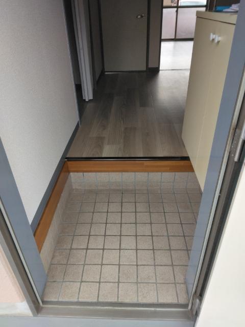 コーポアイリス（105） 玄関
