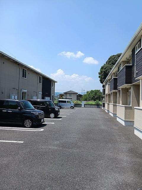 ブリッサＢ（102） 駐車場