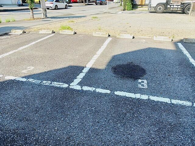 シティマンションタナベ（403） 駐車場