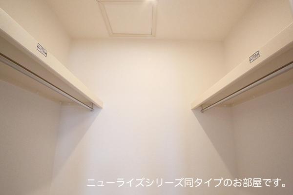 ヒカルサ深谷ウエスト（202） 収納