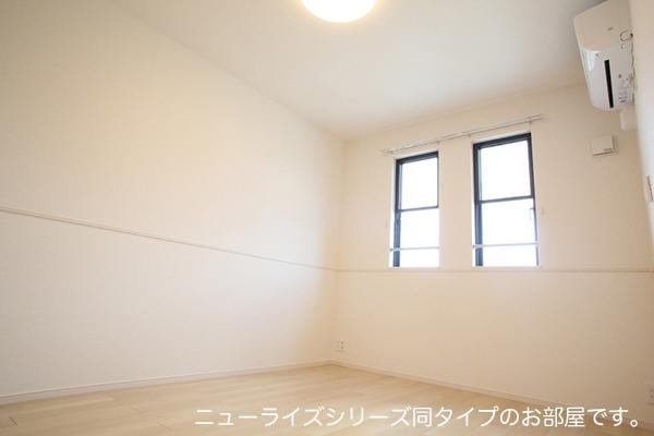 ヒカルサ深谷ウエスト（202） 室内