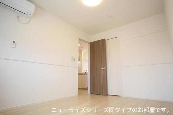 ヒカルサ深谷ウエスト（202） 室内