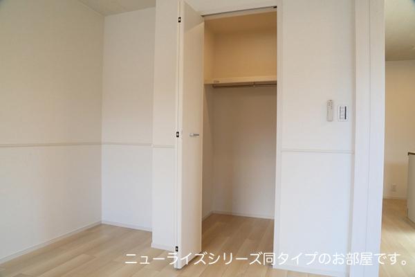 ヒカルサ深谷ウエスト（102） 収納