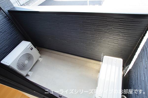 ヒカルサ深谷ウエスト（101） バルコニー