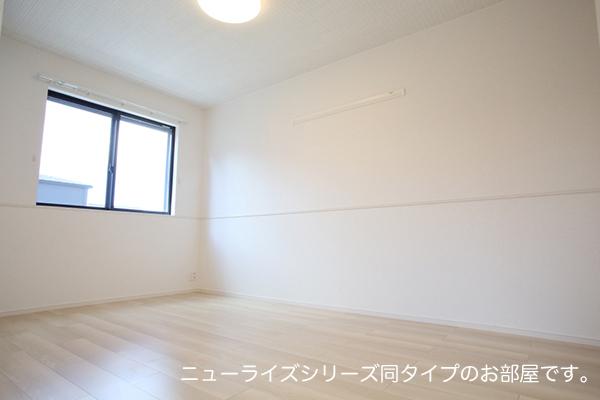 ヒカルサ深谷ウエスト（101） 室内