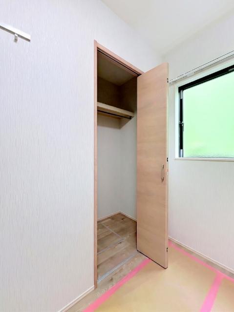 ソーラ（205） 収納
