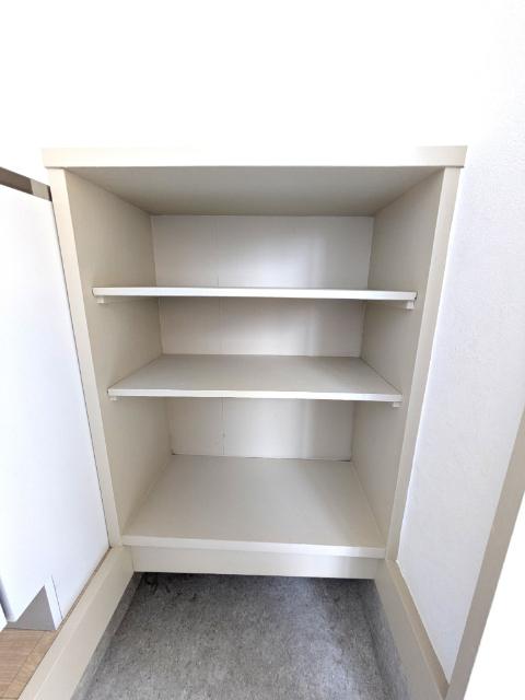 カーサ東松山C（108） 収納