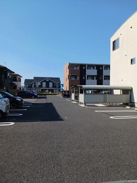 レジェンドⅩⅣ（206） 駐車場