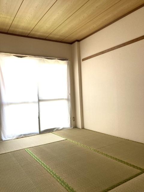フロリード五領（302） 室内
