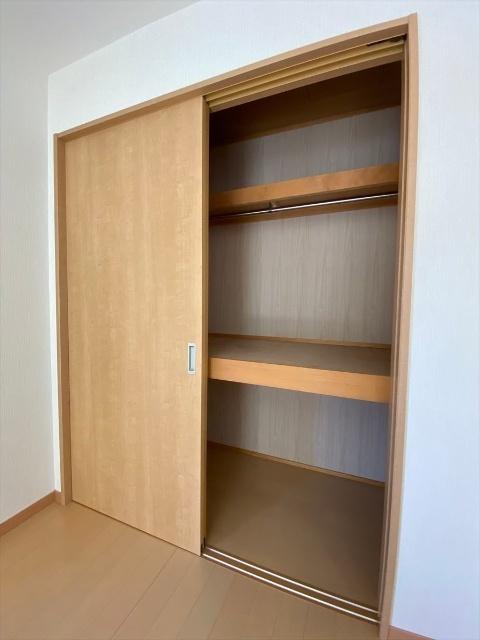 上岡貸家（3） 収納