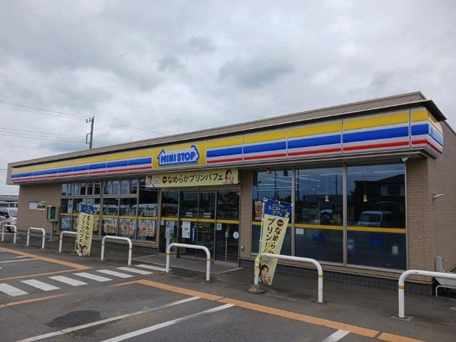 ミニストップ深谷小前田店：1300m