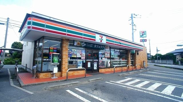 セブンイレブン佐谷田南店：900m