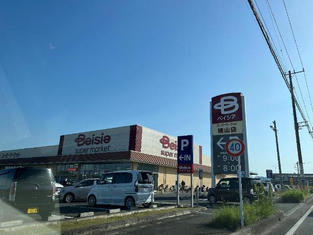 ベイシアスーパーマーケット鳩山店：426m