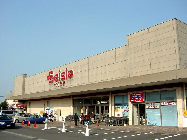 ベイシア寄居店：900m