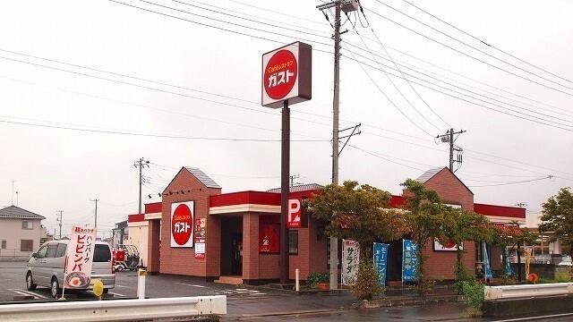 ガスト熊谷肥塚店：1100m