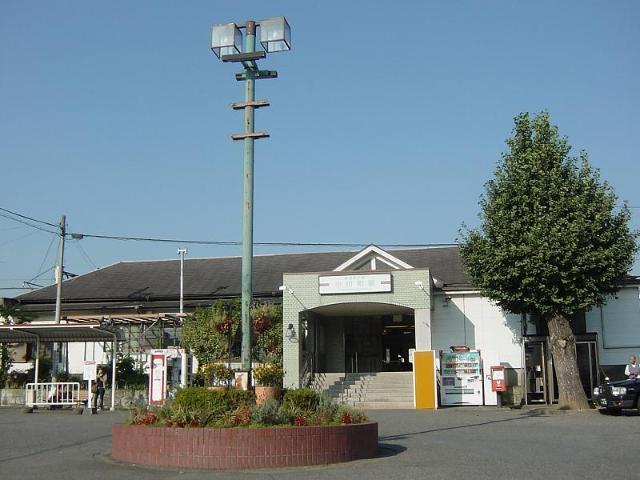 小川町駅：2600m