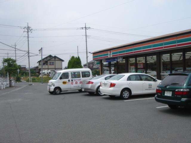 セブンイレブン新堀玉井店：80m