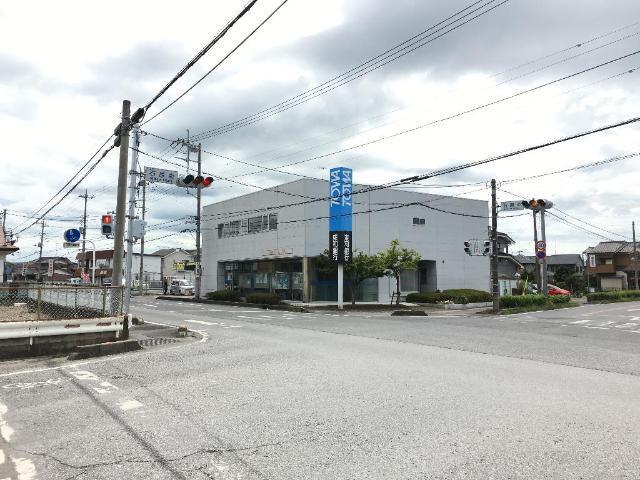 東和銀行韮川支店：834m