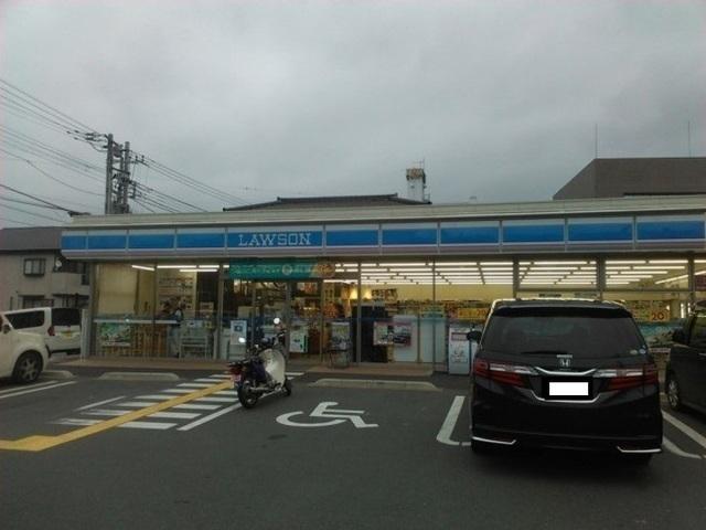 ローソン小川大塚店：800m