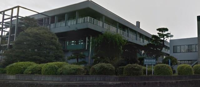 東松山市役所：890m