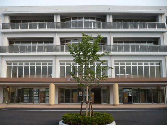 滑川町立滑川中学校：4647m