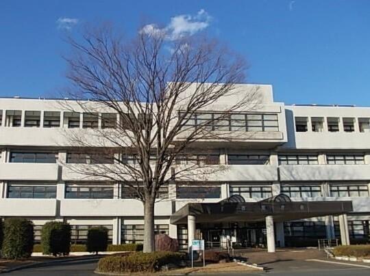 吉見町役場：550m