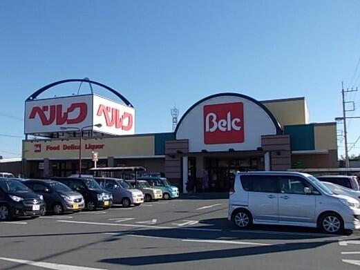 ベルク砂田店：80m