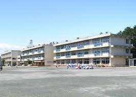 滑川町立宮前小学校：2272m