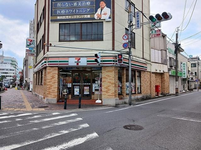 セブンイレブン熊谷駅東通り店：500m