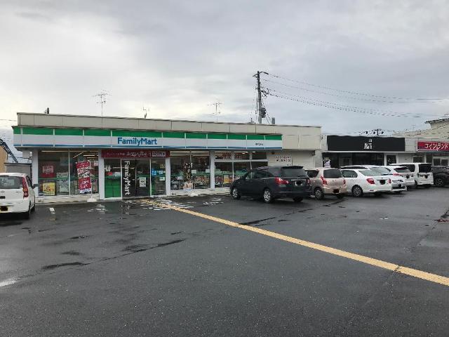 ファミリーマート坂戸石井店：452m