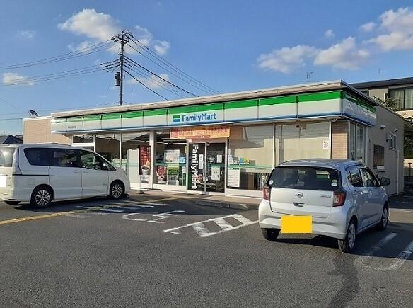 ファミリーマート東松山高坂店.：390m