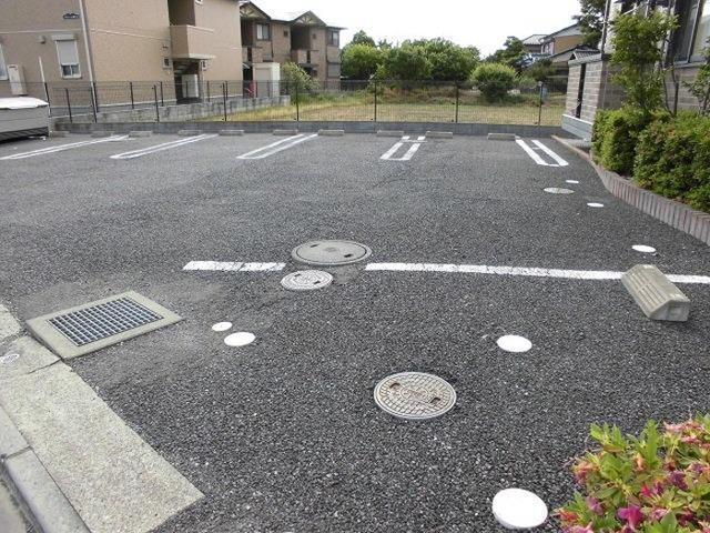 グランメール桜町　Ｂ（202） 駐車場