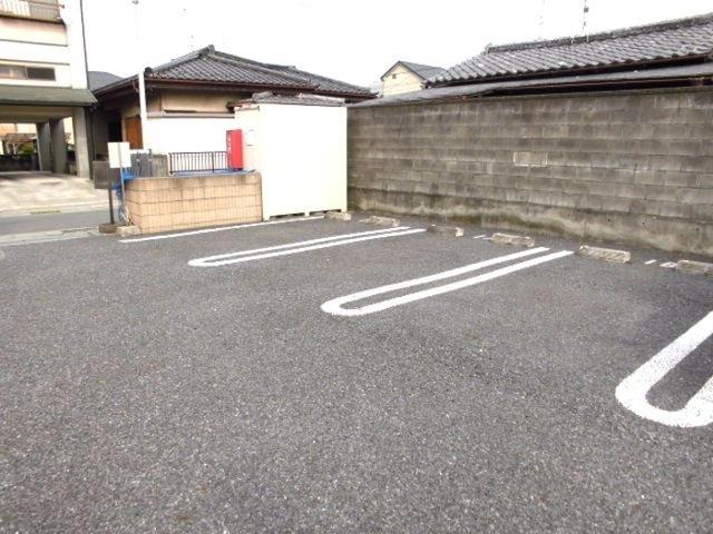 パーシモン（302） 駐車場