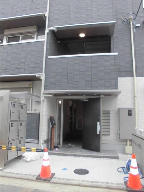 D-RESIDENCE東田町（303） エントランス
