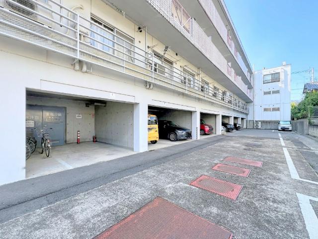 アート東松山（205） 駐車場