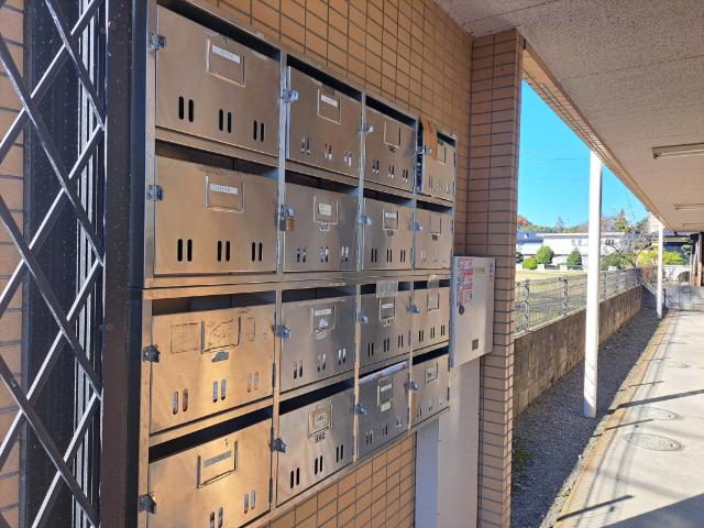 クワーズジュネス（305） エントランス