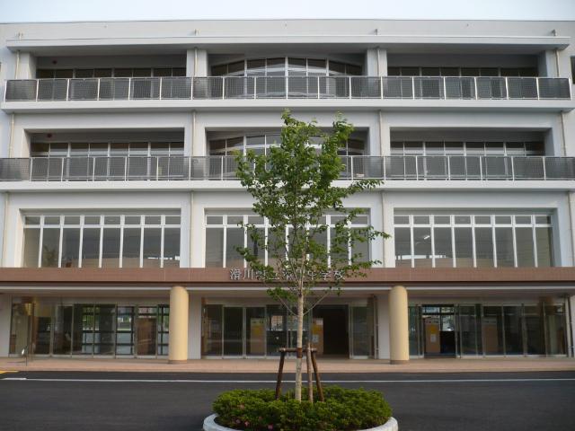 滑川町立滑川中学校：3991m