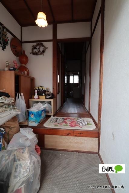 東松山市岡　中古平家建て 玄関