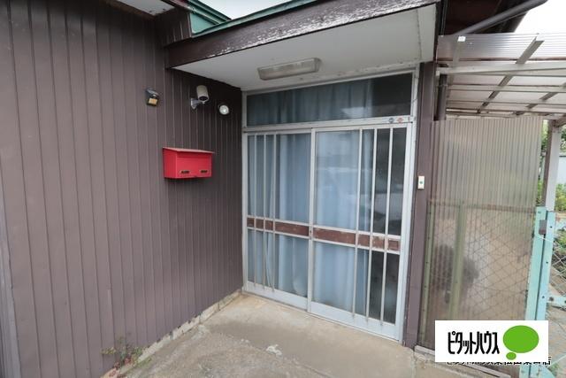 東松山市下野本中古戸建 玄関