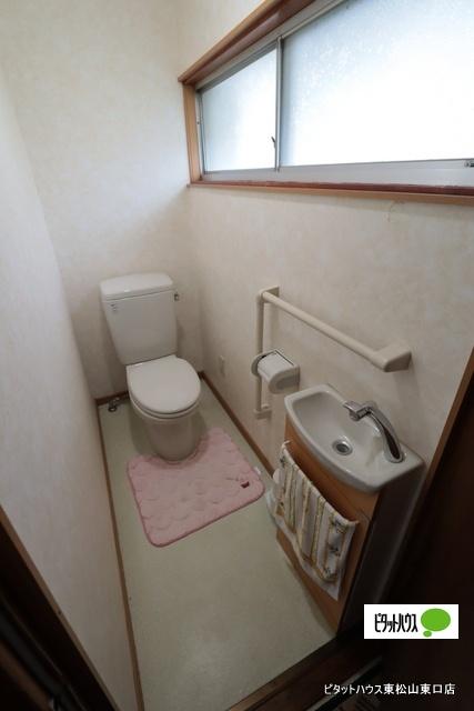 東松山市下野本中古戸建 トイレ