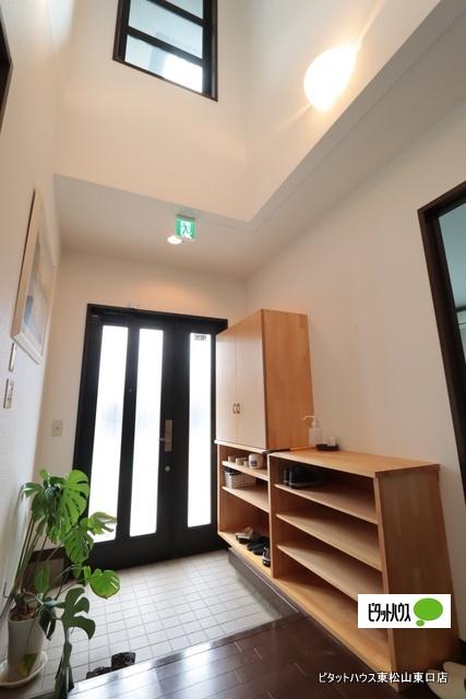 滑川町羽尾　中古戸建 玄関