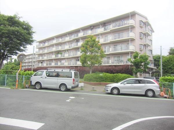 パークタウン五領第６団地5 号棟 外観