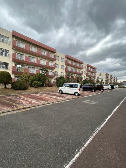 三日月住宅 駐車場