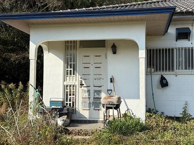 北吉田貸家 玄関