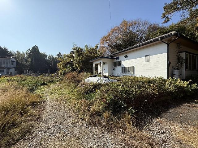 北吉田貸家 前面道路含む現地写真