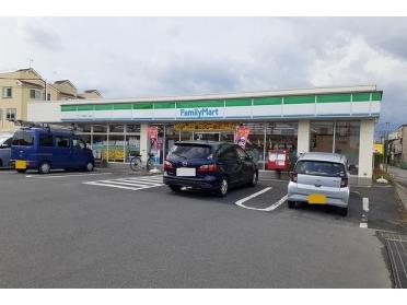 ファミマ　さいたま西堀9丁目店：500m