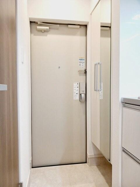 ヒカルサふじみ野上福岡（103） 玄関