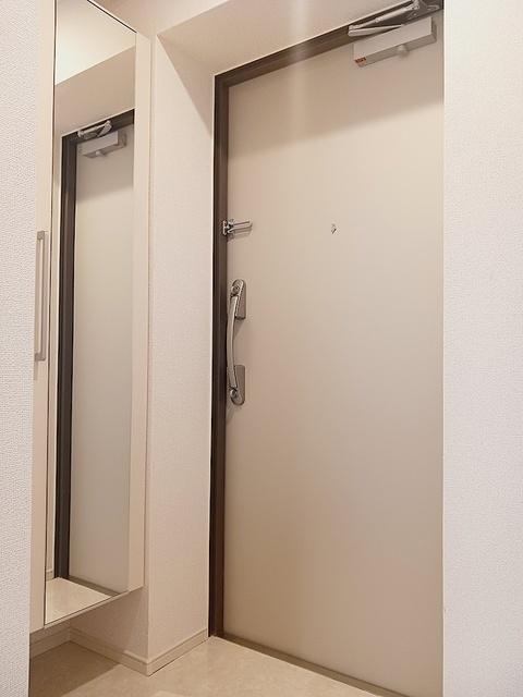 ライズ脇田町　Ａ館（201） 玄関