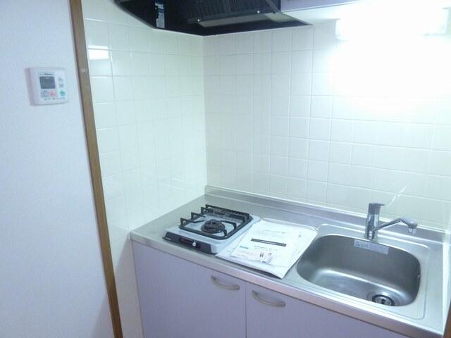 ＣＯＭＯＤＯ・ＳＥＮ（205） キッチン