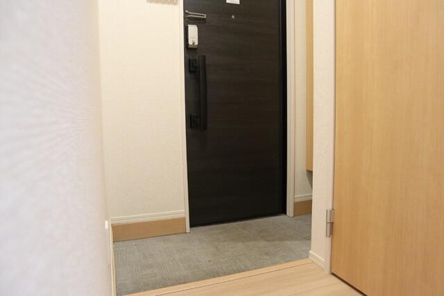Rock village（106） 玄関